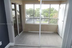 2881 N Oakland Forest Dr, Oakland Park, FL 33309 - Photo 4