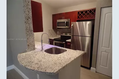 2881 N Oakland Forest Dr #311, Oakland Park, FL 33309 - Photo 2