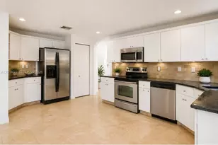 10916 NW 58th Terrace, Doral, FL 33178 - Photo 10