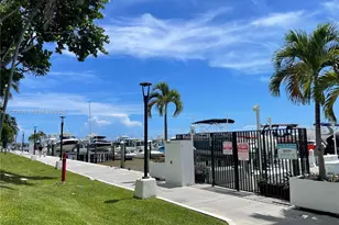 1901 Brickell Ave, Miami, FL 33129 - Photo 24