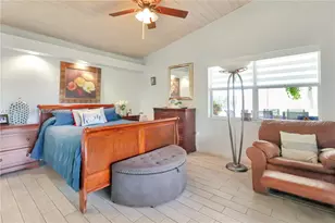 590 SE 19th Dr, Homestead, FL 33033 - Photo 10
