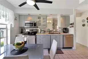 590 SE 19th Dr, Homestead, FL 33033 - Photo 6