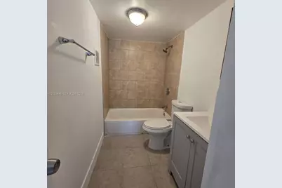 9678 Fontainebleau Blvd #111, Miami, FL 33172 - Photo 12