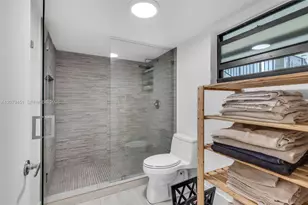 101 Ocean Ln Dr, Key Biscayne, FL 33149 - Photo 14