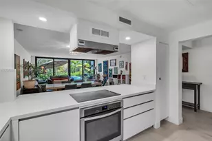 101 Ocean Ln Dr, Key Biscayne, FL 33149 - Photo 8