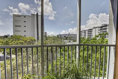 1770 NE 191st St #401-1, Miami, FL 33179 - Photo 14