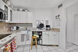 1770 NE 191st St, Miami, FL 33179 - Photo 8