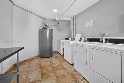 1770 NE 191st St #401-1, Miami, FL 33179 - Photo 22