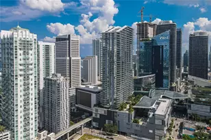31 SE 6th St, Miami, FL 33131 - Photo 10