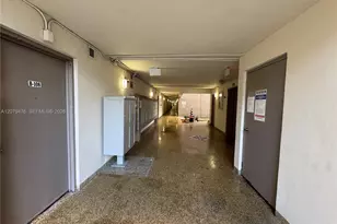 8002 SW 149th Ave, Miami, FL 33193 - Photo 18