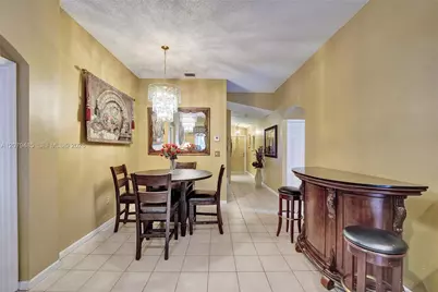 774 SW 120th Ave, Pembroke Pines, FL 33025 - Photo 16