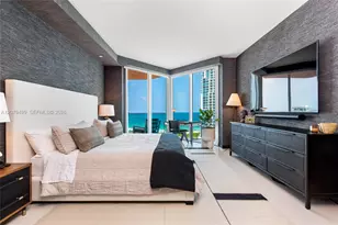 300 South Pointe Dr, Miami Beach, FL 33139 - Photo 10