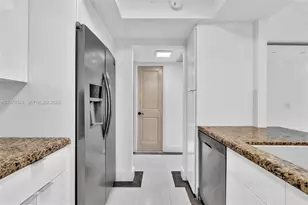 3800 N Hills Dr, Hollywood, FL 33021 - Photo 38