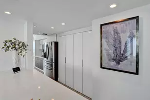 20281 E Country Club Dr, Aventura, FL 33180 - Photo 16
