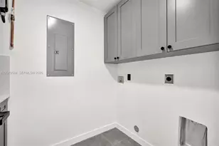 2255 NE 173rd St, North Miami Beach, FL 33160 - Photo 10