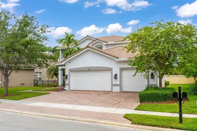 18051 SW 41st St, Miramar, FL 33029 - Photo 4