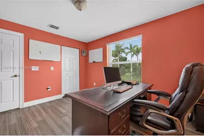 18051 SW 41st St, Miramar, FL 33029 - Photo 26