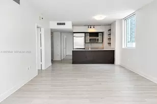 55 SE 6th St, Miami, FL 33131 - Photo 2