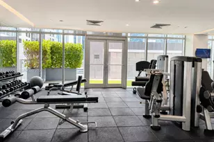 55 SE 6th St, Miami, FL 33131 - Photo 30