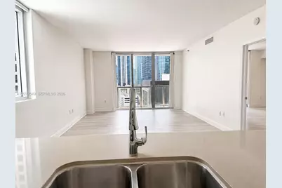 55 SE 6th St #1510, Miami, FL 33131 - Photo 6