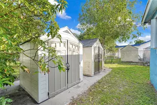 2760 NW 23rd St, Fort Lauderdale, FL 33311 - Photo 24