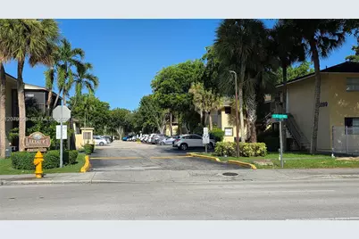 15619 SW 73rd Cir Ter #10-8, Miami, FL 33193 - Photo 2