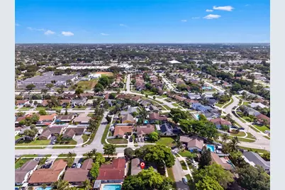 7508 SW 6th Ct, North Lauderdale, FL 33068 - Photo 30
