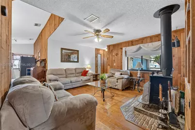7508 SW 6th Ct, North Lauderdale, FL 33068 - Photo 10