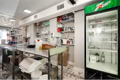 17010 W Dixie Hwy, North Miami Beach, FL 33160 - Photo 18