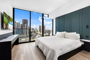 20 NE 11th St, Miami, FL 33132 - Photo 22