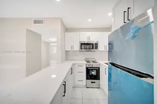 4051 NE 13th Ave, Oakland Park, FL 33334 - Photo 8