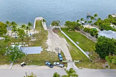 4 Transylvania Ave #B, Key Largo, FL 33037 - Photo 26