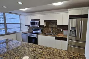 18051 Biscayne Blvd, Aventura, FL 33160 - Photo 4