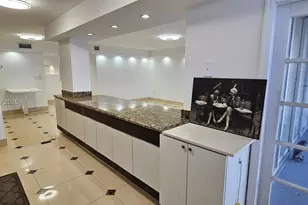18051 Biscayne Blvd, Aventura, FL 33160 - Photo 2