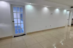 18051 Biscayne Blvd, Aventura, FL 33160 - Photo 28