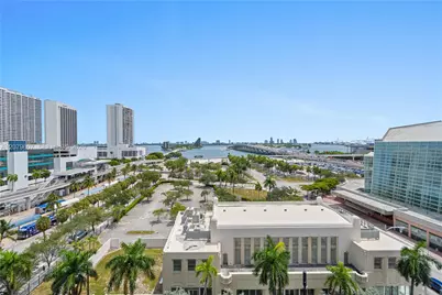 1400 Biscayne Blvd #804, Miami, FL 33132 - Photo 12