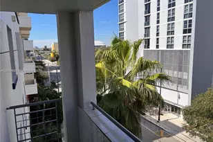 546 SW 1st St, Miami, FL 33130 - Photo 2