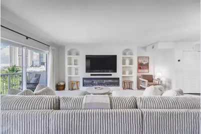 17800 Atlantic Blvd #PH14, Sunny Isles Beach, FL 33160 - Photo 4