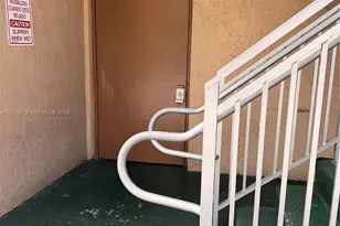 4715 NW 7th St, Miami, FL 33126 - Photo 26