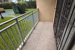 4715 NW 7th St, Miami, FL 33126 - Photo 22