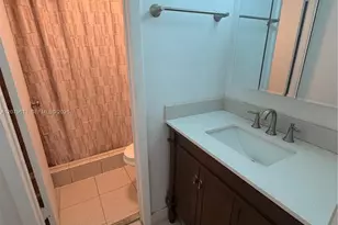 4715 NW 7th St, Miami, FL 33126 - Photo 20