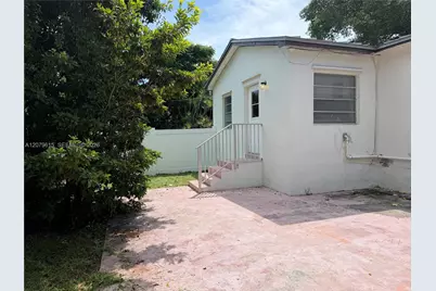2725 SW 82 Avenue #A, Miami, FL 33155 - Photo 2