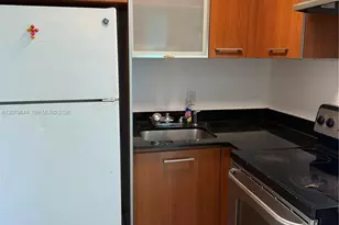 421 NE 68th St, Miami, FL 33138 - Photo 10