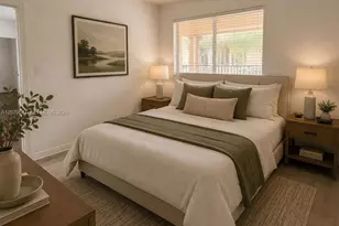 215 SW 117th Terrace, Pembroke Pines, FL 33025 - Photo 16