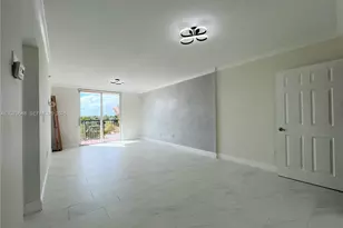 8888 Collins Ave, Surfside, FL 33154 - Photo 2
