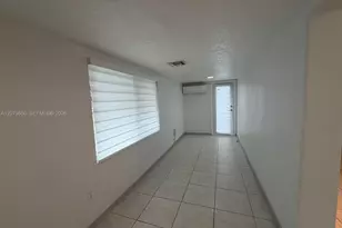 71 Coral Dr, Key Largo, FL 33037 - Photo 4