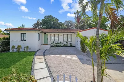 912 NE 82nd St, Miami, FL 33138 - Photo 1