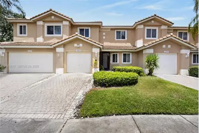 15891 SW 12th St, Pembroke Pines, FL 33027 - Photo 2