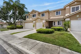 15891 SW 12th St, Pembroke Pines, FL 33027 - Photo 4