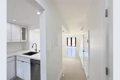 8010 SW 152nd Ave #211, Miami, FL 33193 - Photo 6